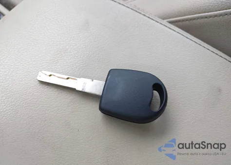 2012 Volkswagen Passat 2.5L Se z USA, uszkodzony, nr VIN 1VWBH7A39CC048180